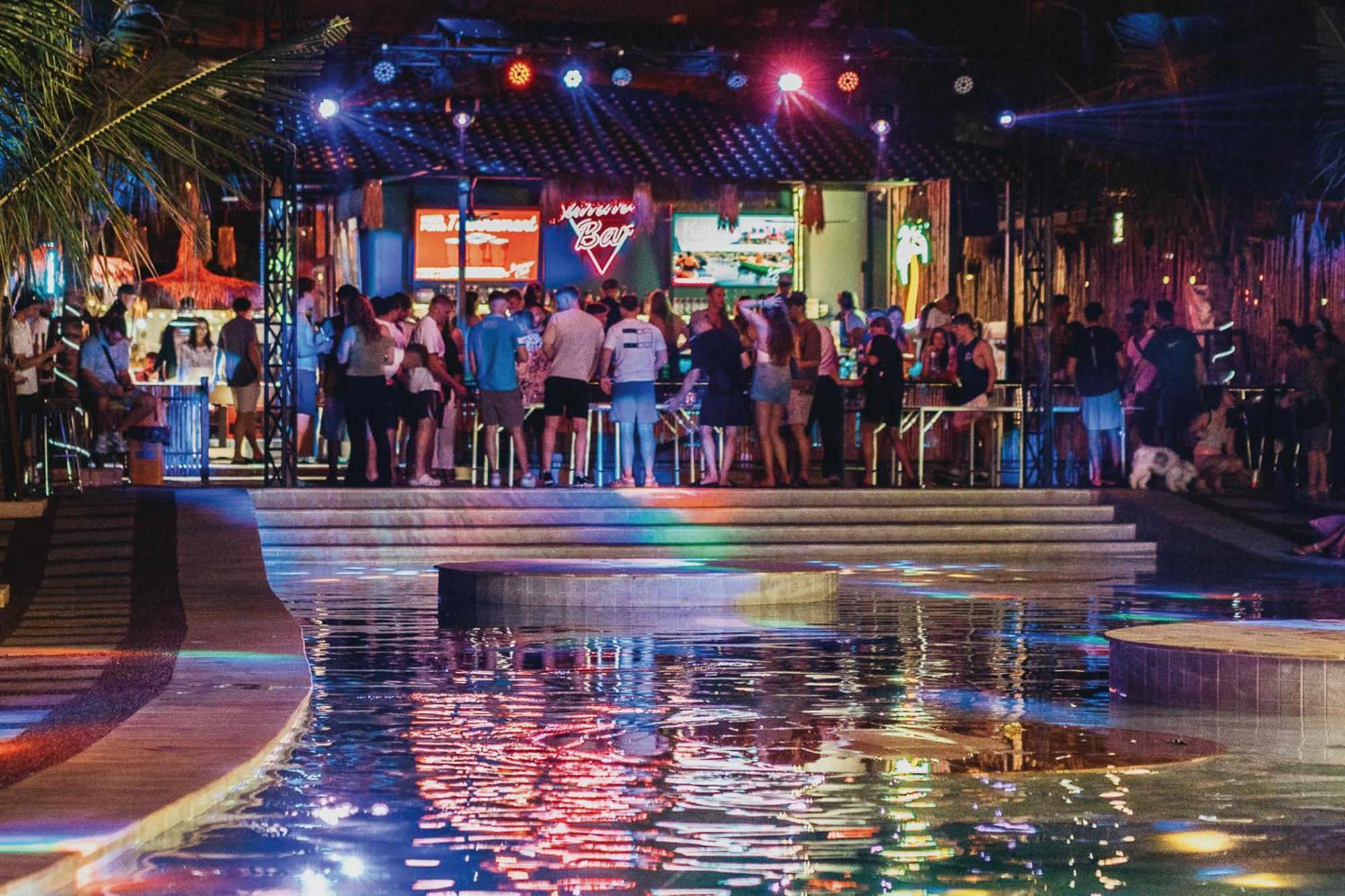 Summer Club And Hostel Ао Нанг Экстерьер фото