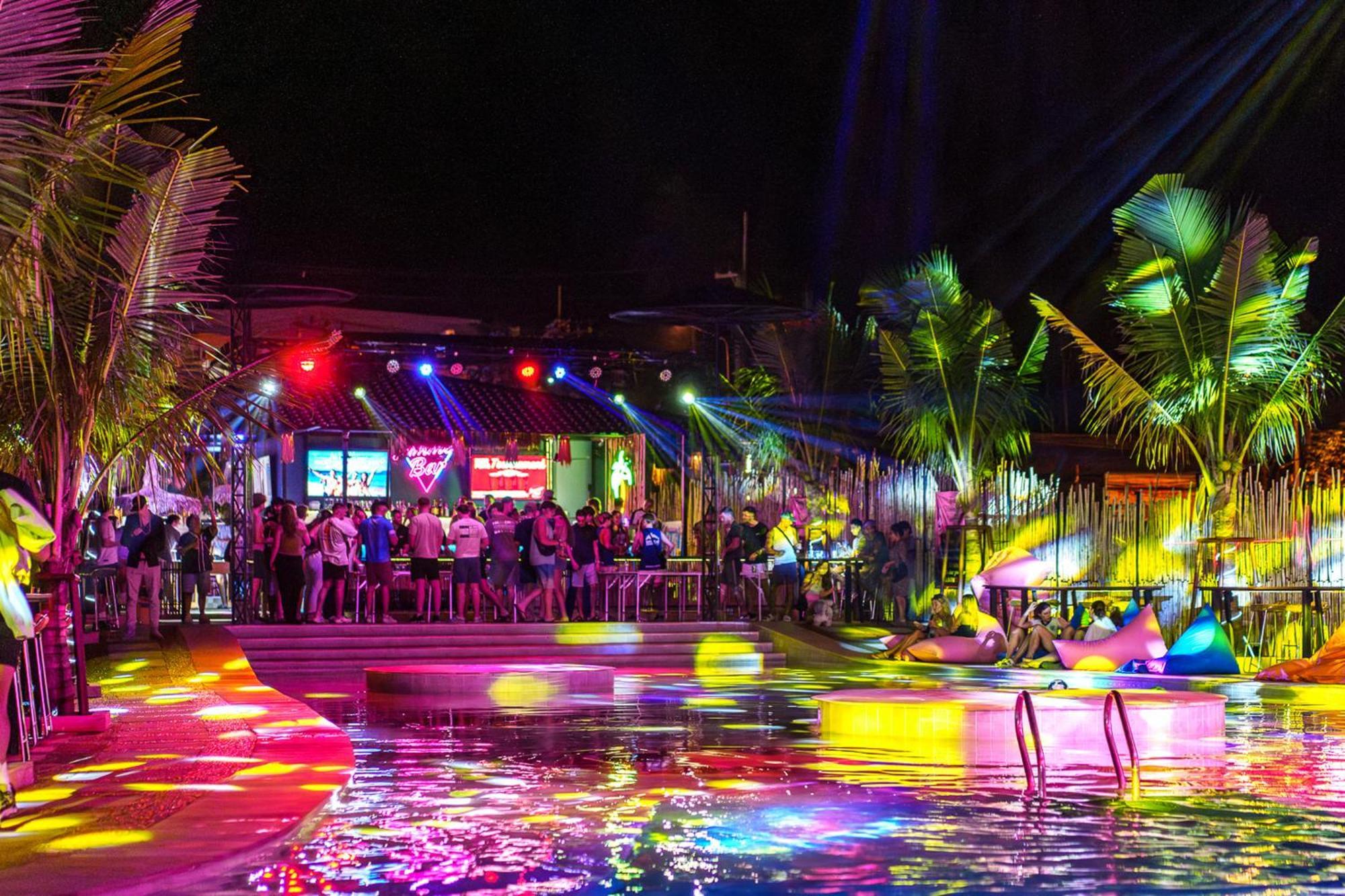 Summer Club And Hostel Ао Нанг Экстерьер фото